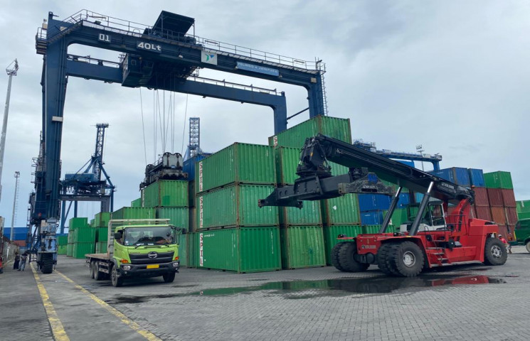 Waktu Tunggu di Pelabuhan Jayapura Jadi Dua Hari